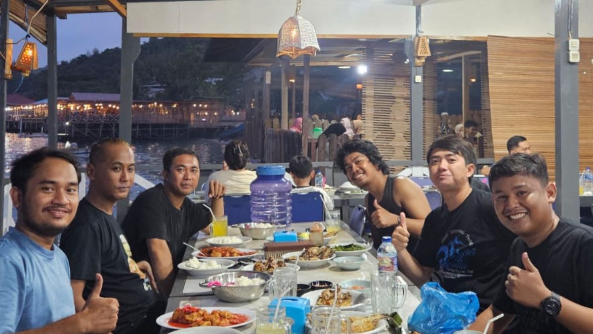 Iftar Jama'i DMG TMG Field Team, at Banggai Regency, Central Sulawesi, Indonesia